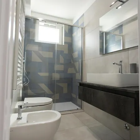 Dimora Al Campanile Bed & Breakfast 4*