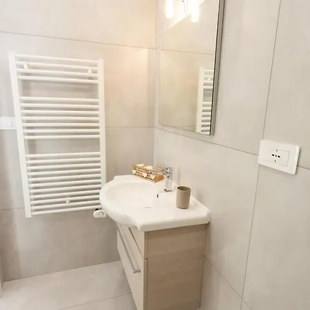 Dimora Al Campanile Bed & Breakfast 4*