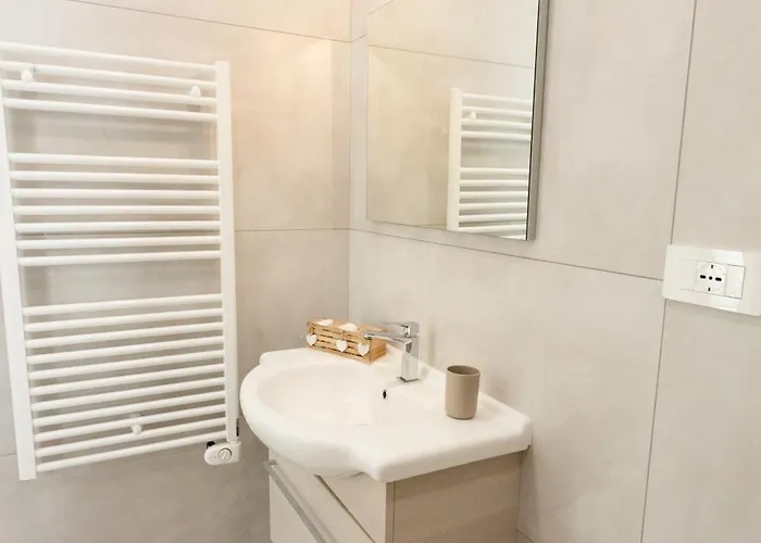 فندق مبيت وإفطار Dimora Al Campanile 3*