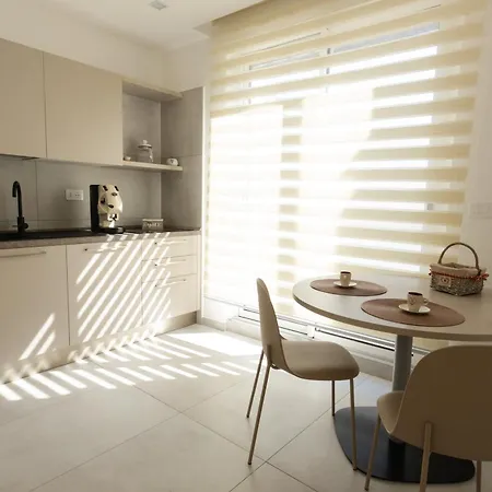 فندق مبيت وإفطار Dimora Al Campanile 3*