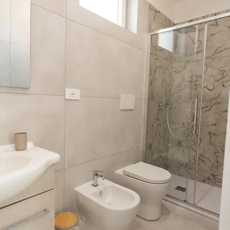 فندق مبيت وإفطار Dimora Al Campanile مانفريدونيا