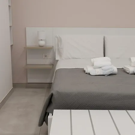 Dimora Al Campanile 3* مانفريدونيا