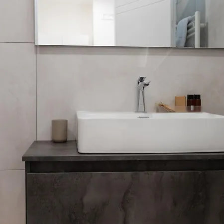 Dimora Al Campanile فندق مبيت وإفطار