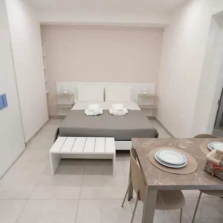 فندق مبيت وإفطار Dimora Al Campanile 3*